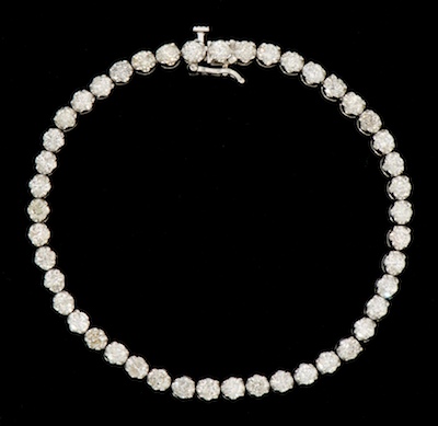 A Ladies Diamond Tennis Bracelet 133ad3