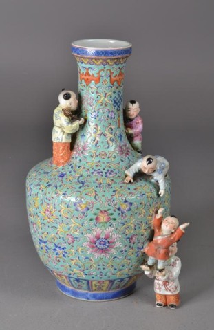 Chinese Famille Rose Porcelain 173736