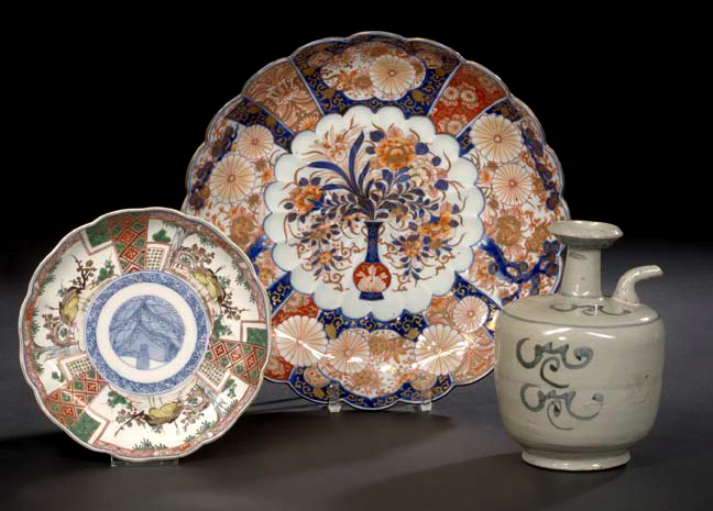Japanese Imari Porcelain Serving 2a313