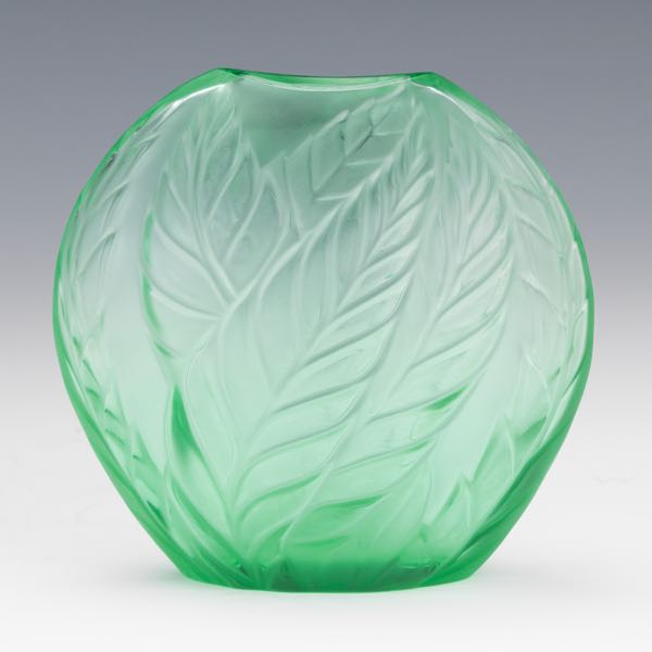 LALIQUE FRANCE EMERALD GREEN GLASS 2af019