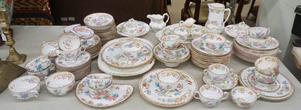 ASSEMBLED MINTONS AND OTHER CHINOISERIE 2e6db4