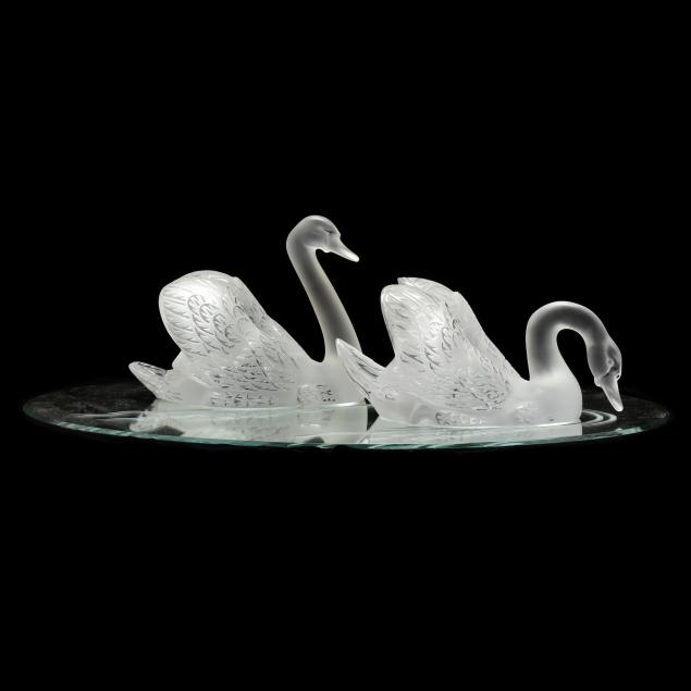 LARGE PAIR OF LALIQUE CRYSTAL SWANS 2f0d07