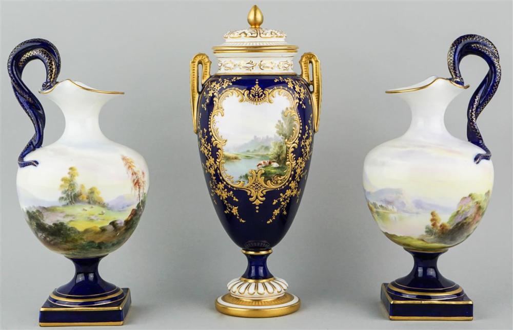 PAIR OF ROYAL WORCESTER SIGNED 313b88