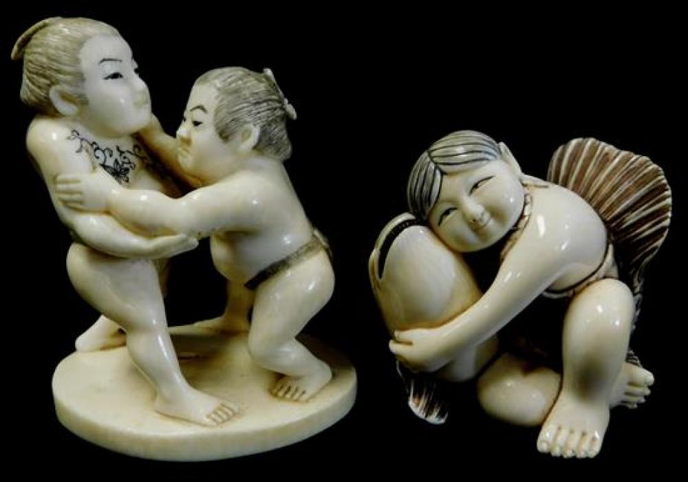 ASIAN TWO CARVED IVORY GROUP FIGURES  31d0ed
