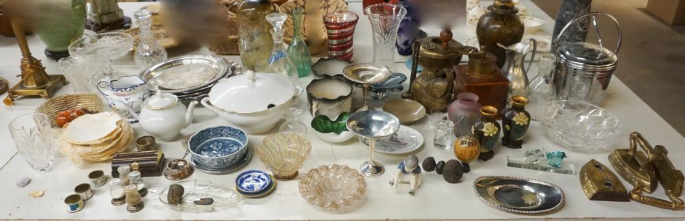 GROUP OF ASSORTED PORCELAIN CRYSTAL  3311e2