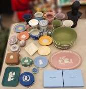 COLLECTION OF WEDGWOOD   333b59