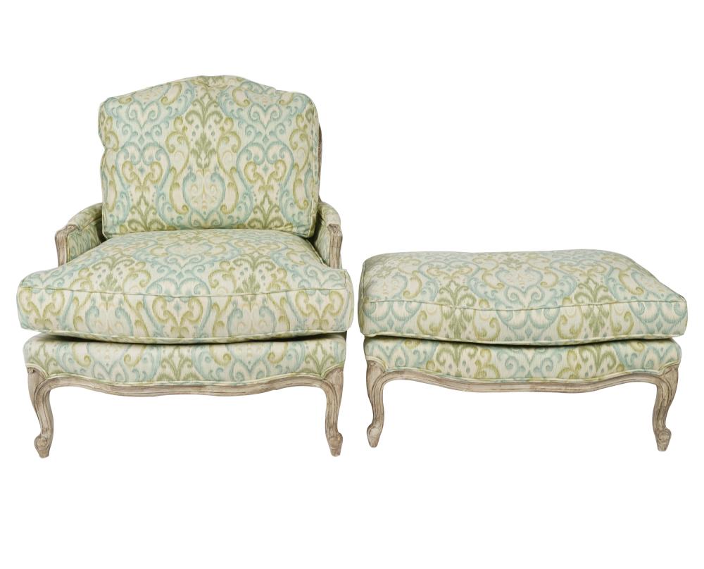 LOUIS XV STYLE PAINTED BERGERE 332230