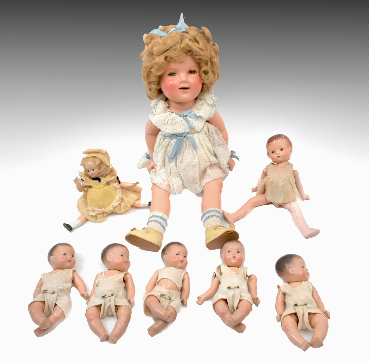 8 PC DOLL COLLECTION Comprising  36ca41