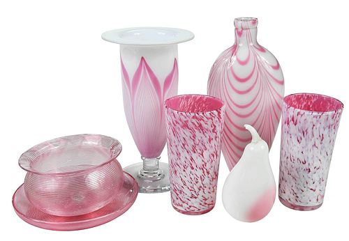 SEVEN PINK AND WHITE GLASS TABLE 377575