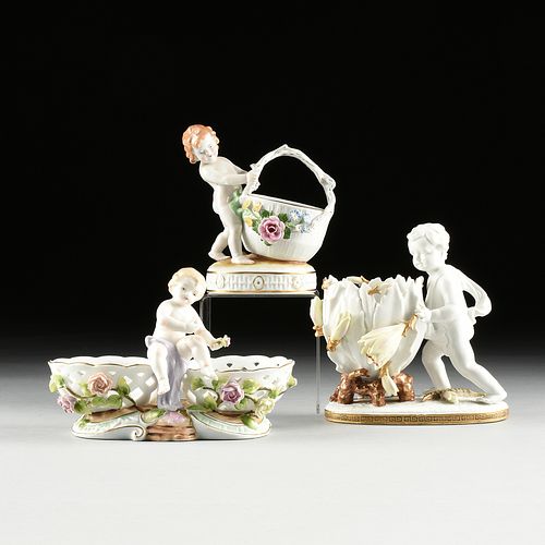 A GROUP OF THREE GERMAN PORCELAIN 381032
