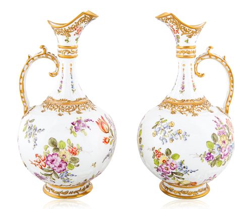 A PAIR OF FRENCH SAMSON STYLE PORCELAIN 3804ac
