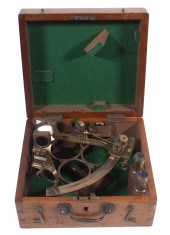 CASED SEXTANT SIGNED W    3b66be