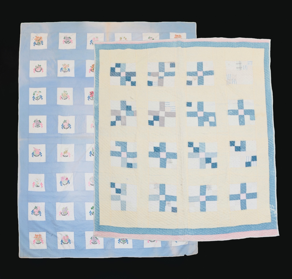 TWO AMERICAN QUILTS American  3bef48