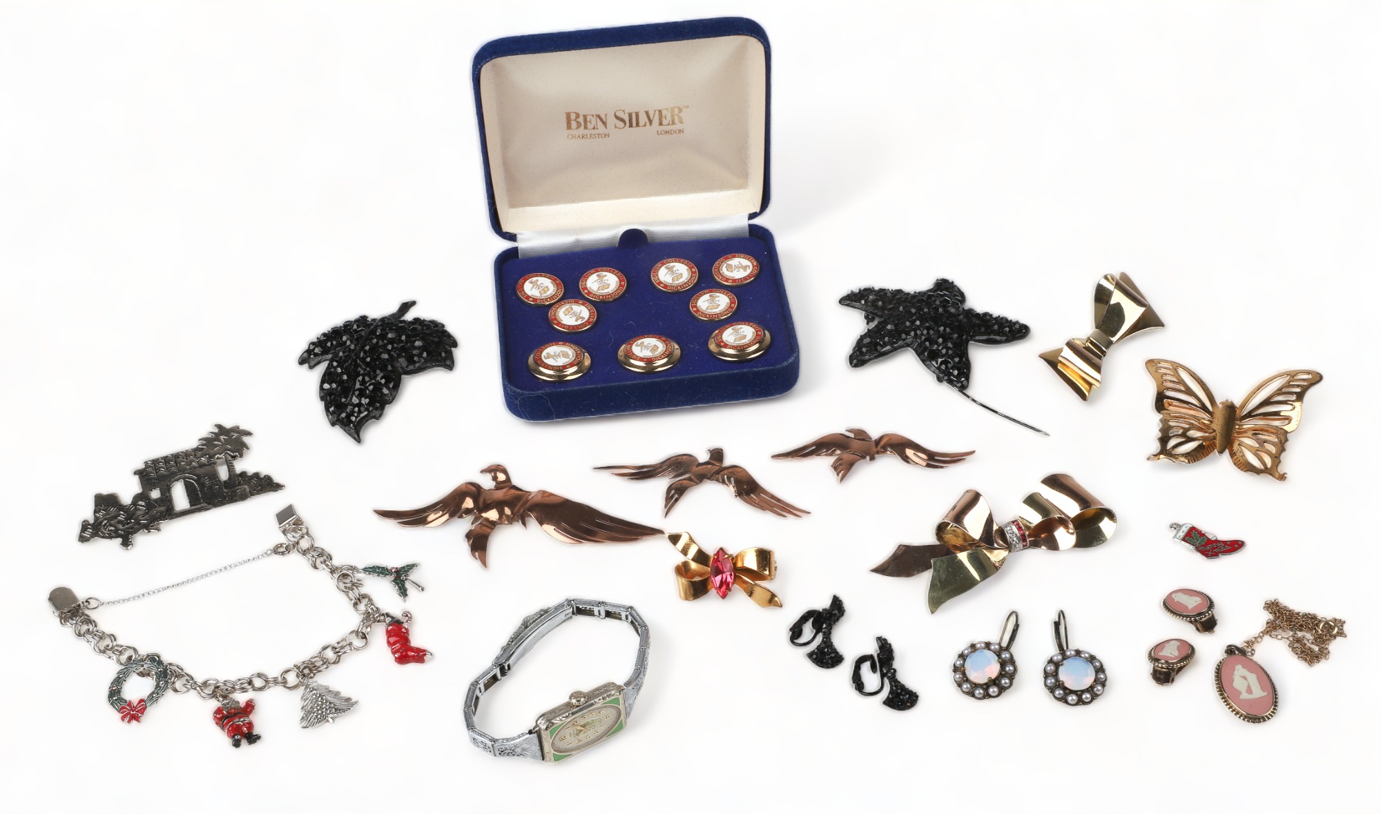 Costume and sterling jewelry grouping 3c6766