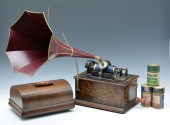EDISON STANDARD PHONOGRAPH WITH HORN,