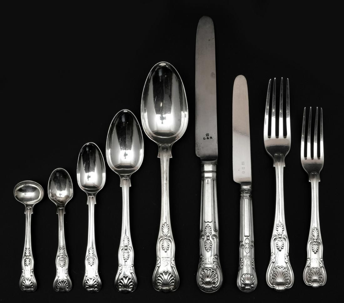 19TH C ENGLISH STERLING FLATWARE 3d1a53