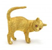 18K GOLD CAT PIN WITH RUBY EYES.18K