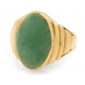 22K YELLOW AND JADE RING WITH ARCHITECTURAL