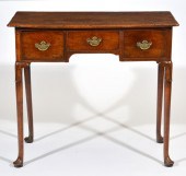 QUEEN ANNE WRITING TABLE, 18TH CENTURYQueen