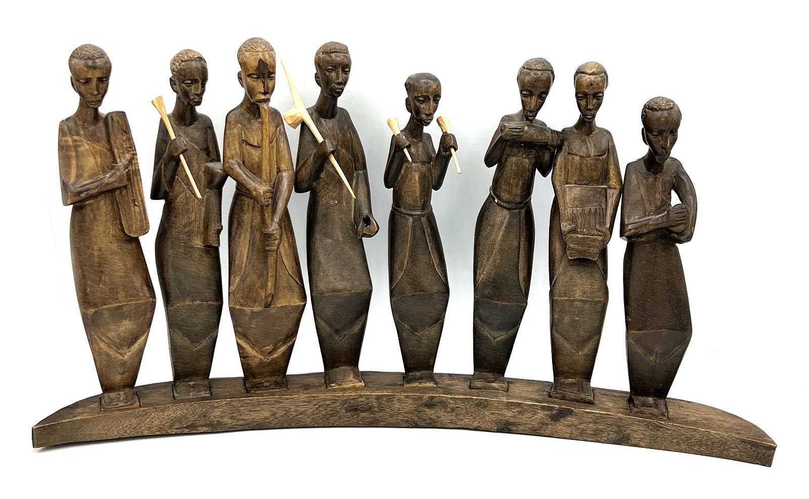 8 CARVED WOODEN AFRICAN FIGURES 8 3d22ab