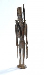 AFRICAN CARVED WOOD MAASAI HUNTER WITH