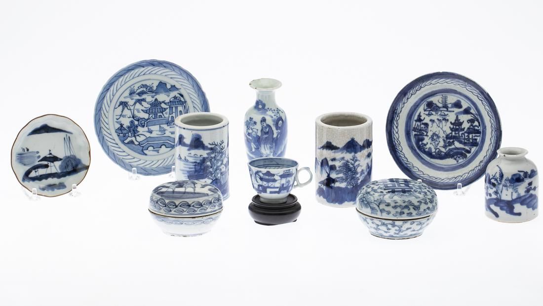 10 CHINESE BLUE AND WHITE PORCELAIN 3d30e5