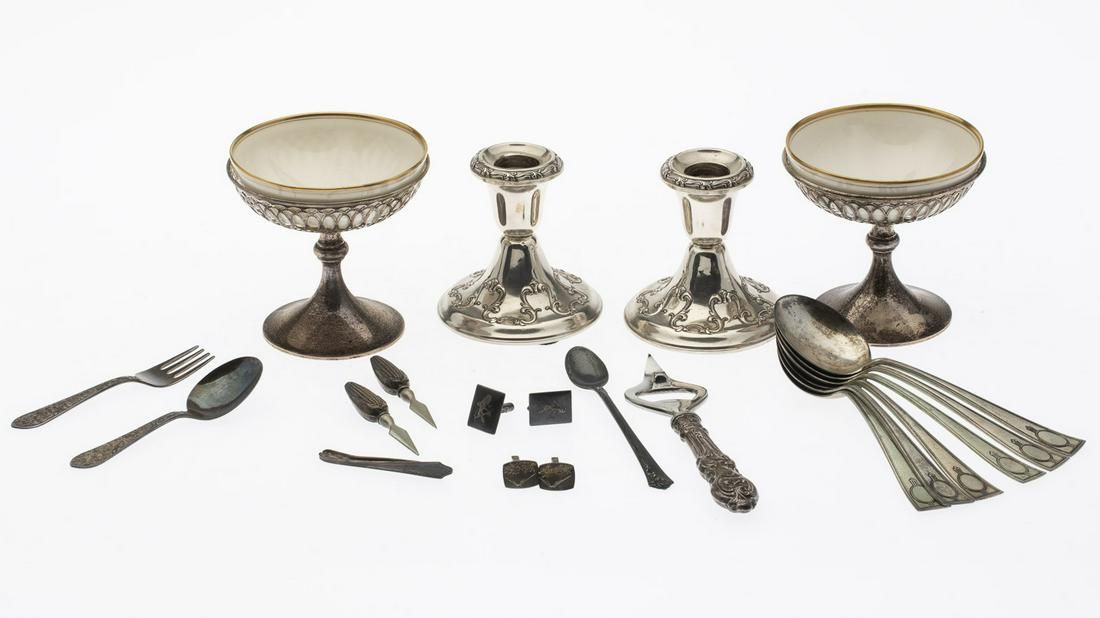 MISCELLANEOUS GROUP OF STERLING 3d32d6