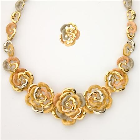 Tricolor Gold Necklace and Flower 68d77