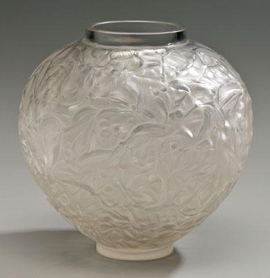 R Lalique gui vase opalescent 90bc4