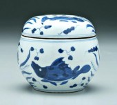 Chinese porcelain lidded bowl, blue