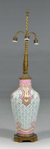 Bronze-mounted porcelain lamp, pink,
