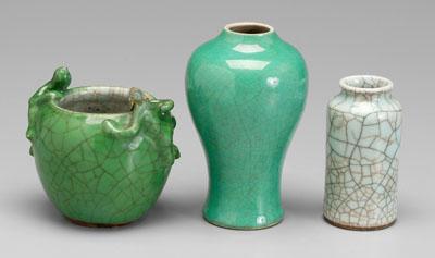 Three Chinese vases one cylindrical 9373f