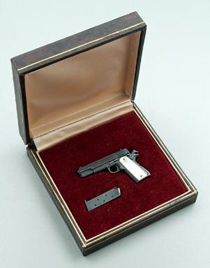 Miniature Colt pistol working 94619