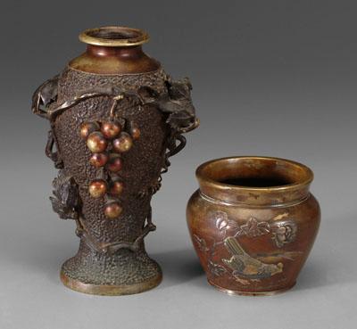 Two Japanese bronze pieces jar 94744