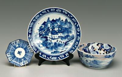 Three pieces Japanese porcelain: Imari scalloped