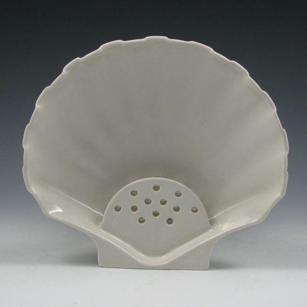Trenton Pottery shell tray in white  b3f83
