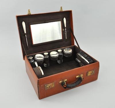 A Pigskin Leather Traveling Vanity b4700