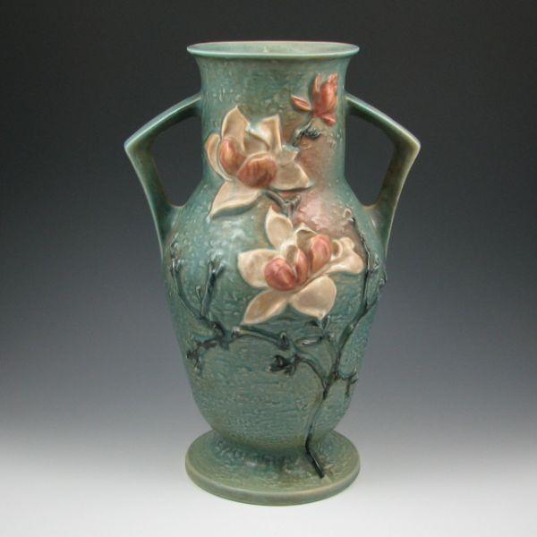 Roseville Magnolia handled vase b603d