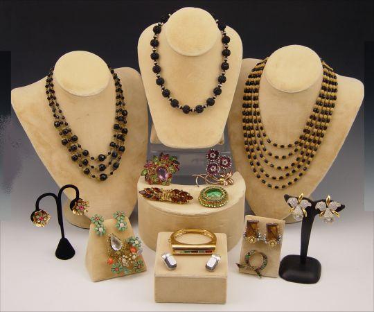 ESTATE LOT OF VINTAGE SIGNED COSTUME JEWELRY: