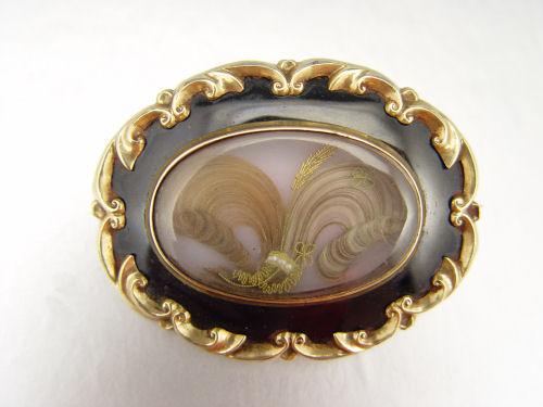 VICTORIAN ENAMELED MOURNING PIN b806f
