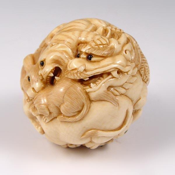 CHINESE CARVED IVORY ZODIAC BALL  b8d16