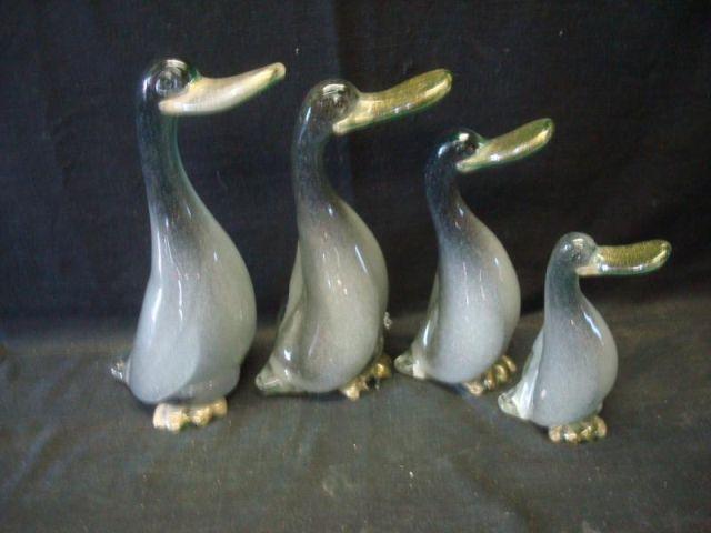Group of 4 Murano Glass Ducks  bdcf2