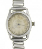 A ROLEX STAINLESS STEEL WRISTWATCH
OYSTER