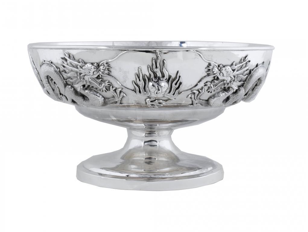 A CHINESE SILVER PUNCH BOWL applied 10949f