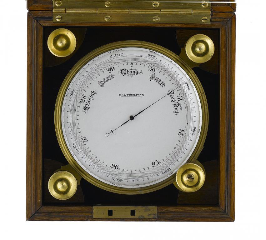 AN ENGLISH BRASS ANEROID ALTITUDE 1094a7