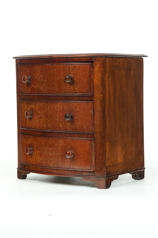 MINIATURE BOWFRONT CHEST OF DRAWERS  10b206