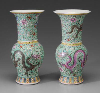 Famille Rose Yenyen Porcelain Vases 1111a9