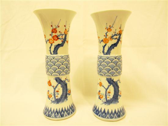 Pair of Asian hand painted vases 10fd6e