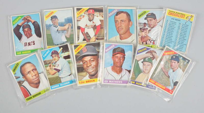 Lot of 12 Topps 1966 Baseball 112c54