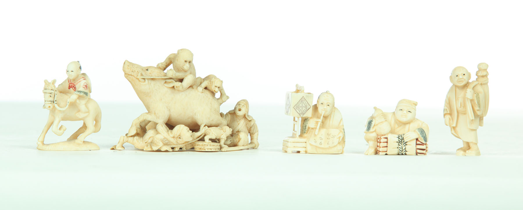 FIVE IVORY CARVINGS Japan 20th 1137f2